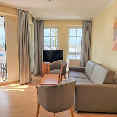 Moderne Mit Grossem Balkon Im Seepark * ゼリン